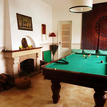 West Coast Surf אכסניה *